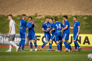 TJ Valašské Meziříčí - Tatran Všechovice 3:0 (3:0)